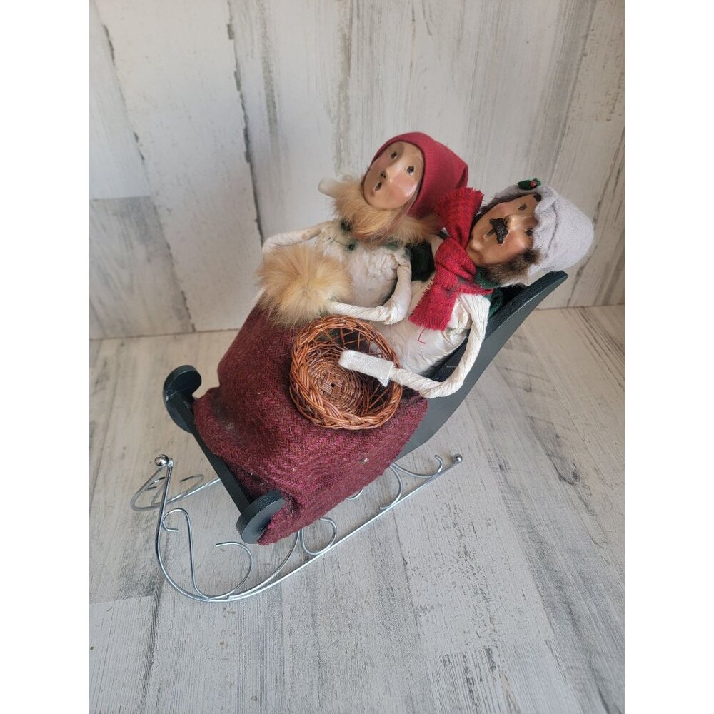 Byer's Choice 1995 caroler couple‎ sleigh AS IS Xmas home